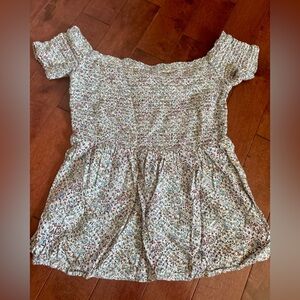 NWOT Old Navy Floral Off-Shoulder Blouse